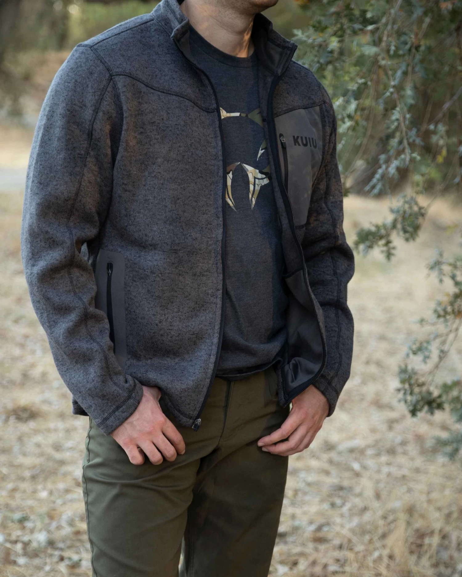 Kuiu Base Camp Full Zip Sweater | Charcoal - Image 2