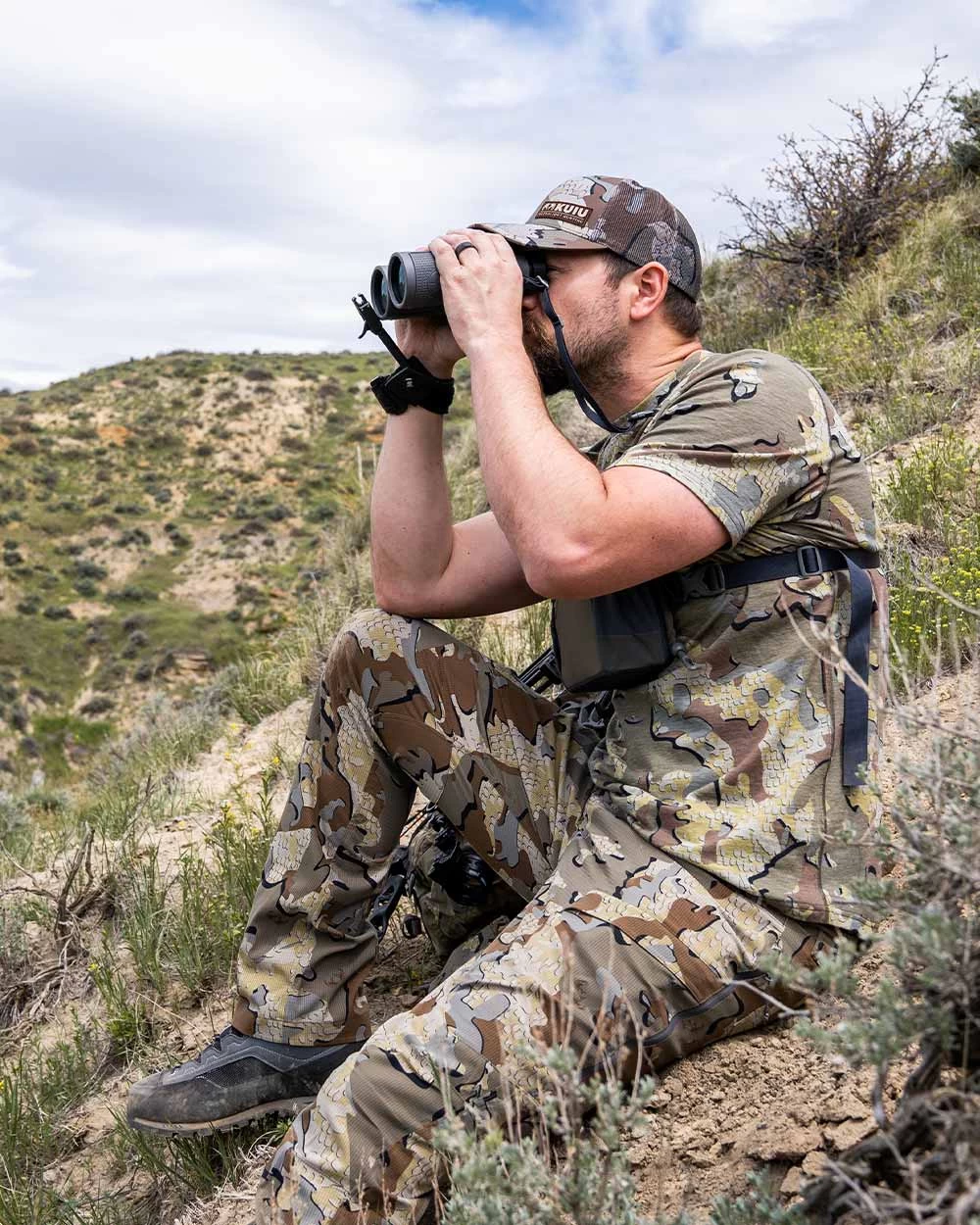 Kuiu ULTRA Merino 120 LT SS Crew-T | Bone - Image 3