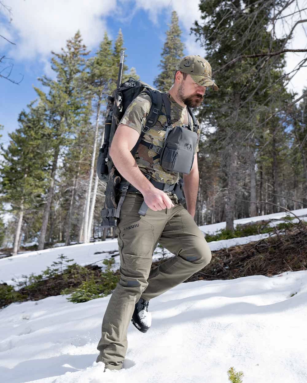 Kuiu ULTRA Merino 120 LT SS Crew-T | Stone - Image 7