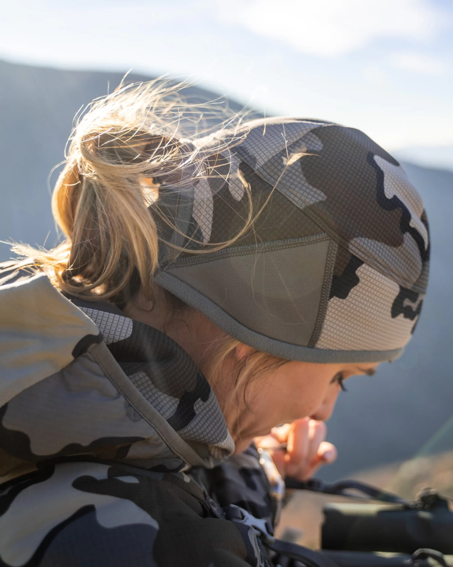 Kuiu Women's Peloton 240 Beanie | Verde - Image 2