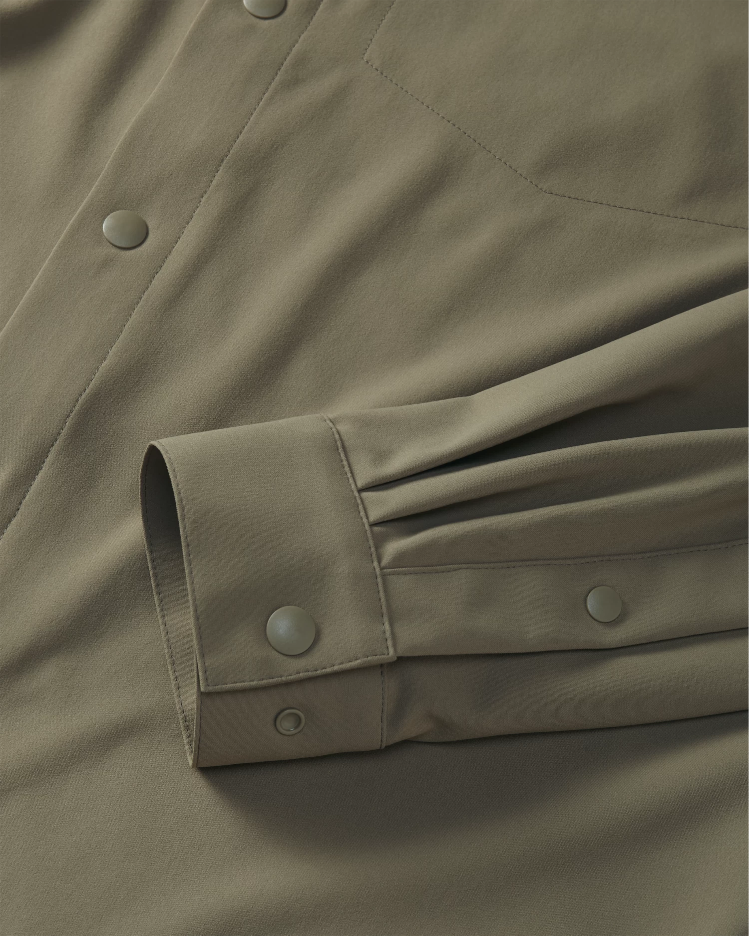 Kuiu Mesa Vented LS Snap Shirt | Khaki - Image 5