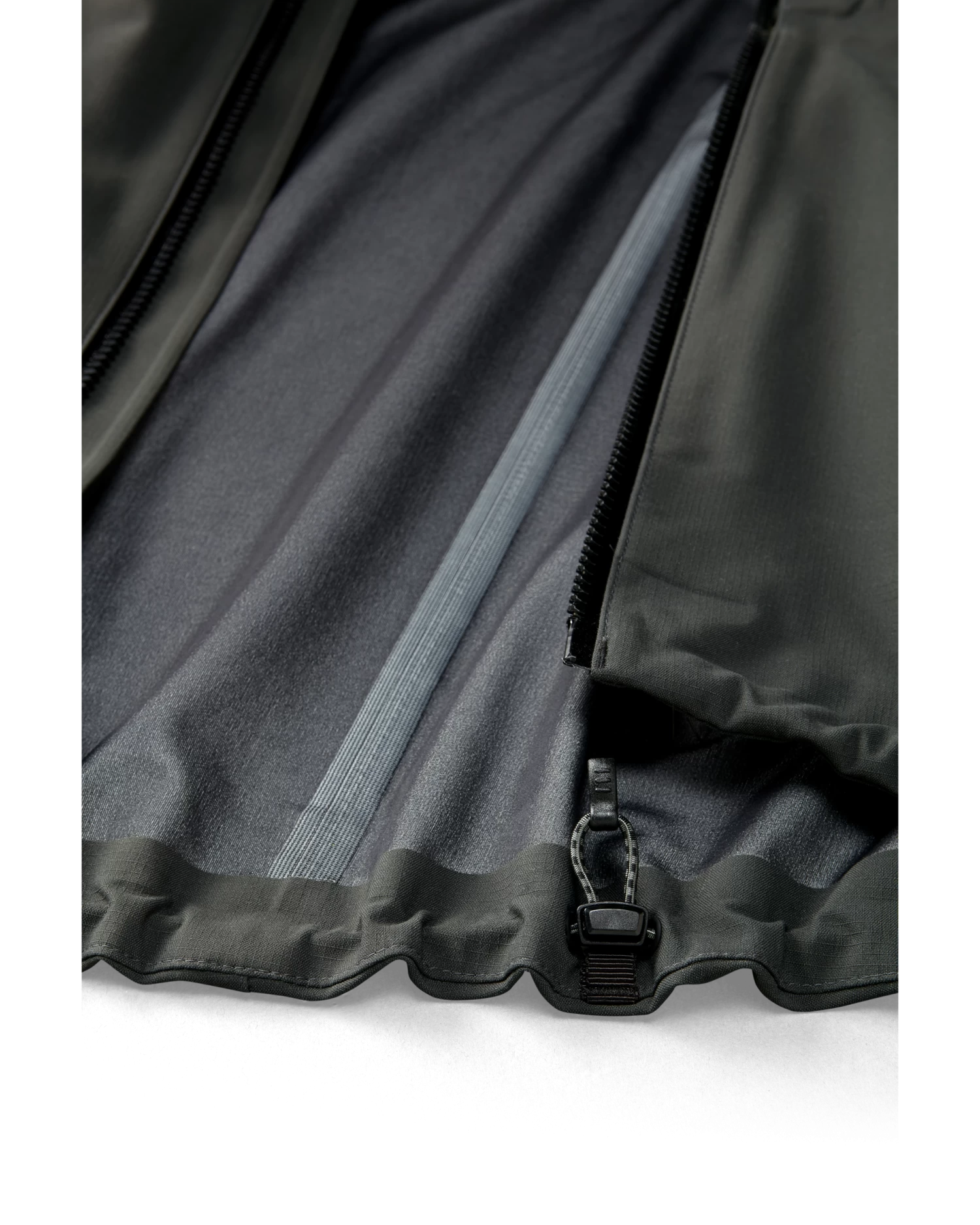 KUIU Kutana Storm Shell Jacket | Gunmetal - Image 4