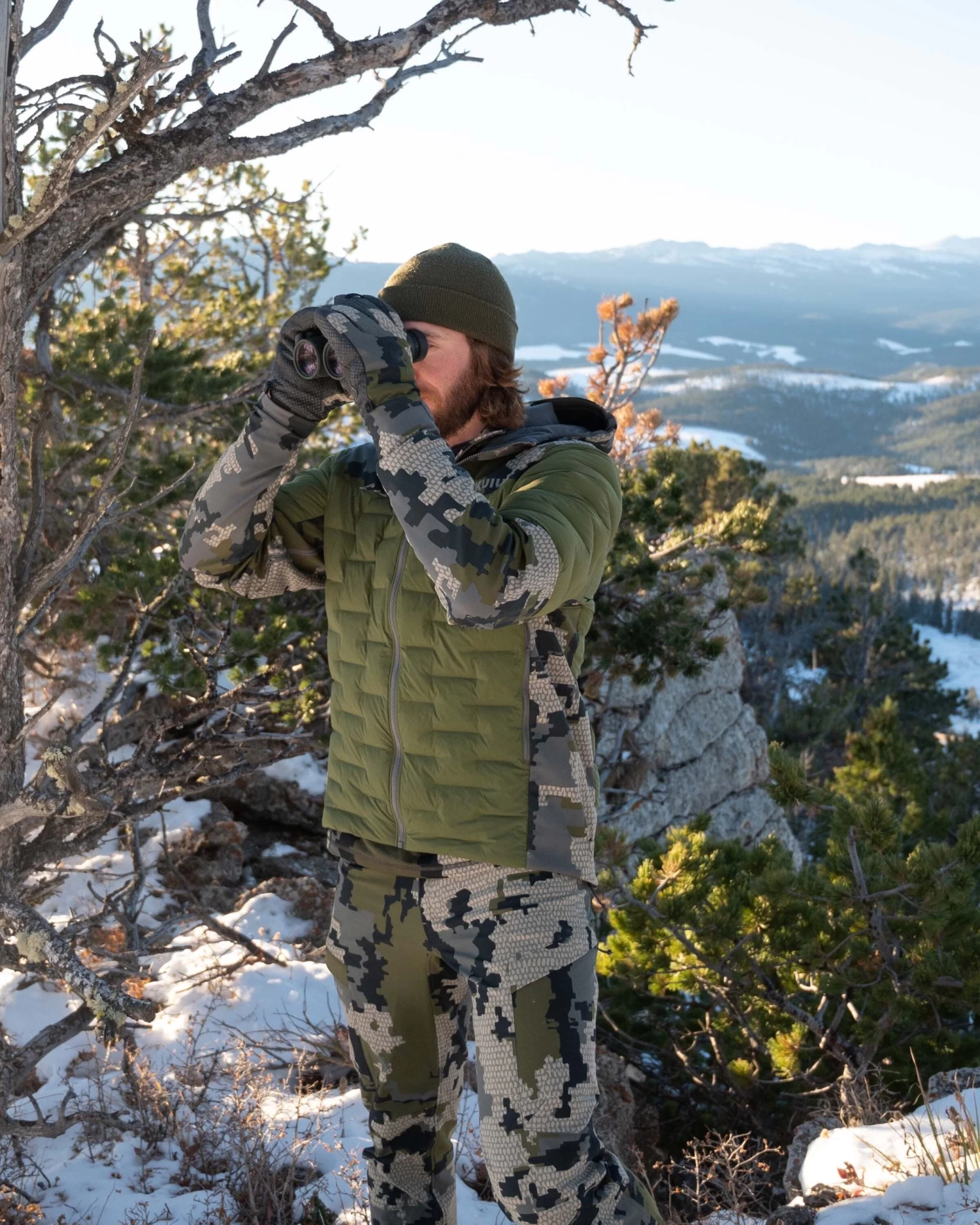 Kuiu Axis Thermal Hybrid Hooded Jacket | Gunmetal - Image 5