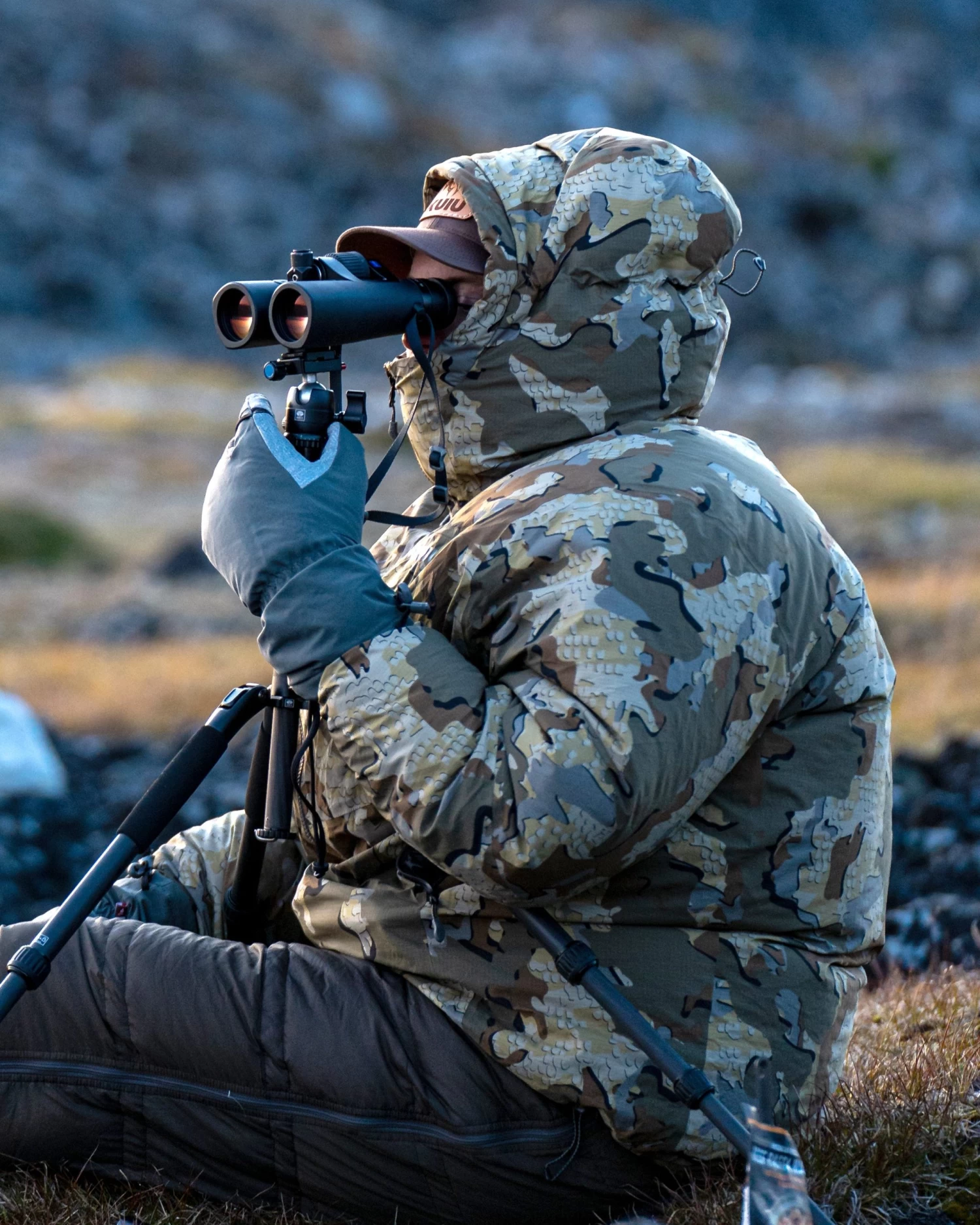 Kuiu Super Down Burner Parka | Valo - Image 11