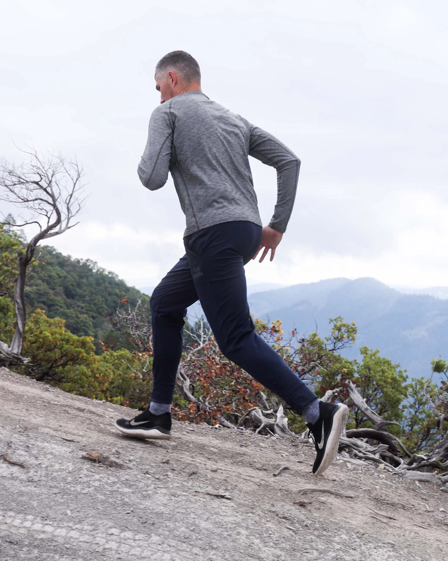 Kuiu Active Merino 105 LS Crew-T | Steel Blue - Image 2