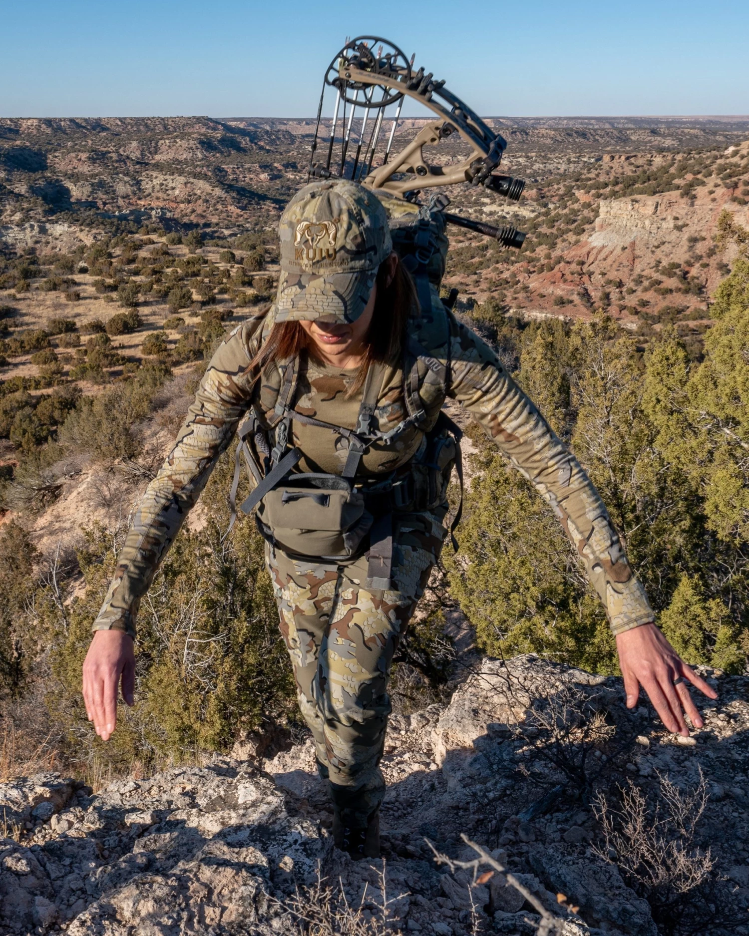 Kuiu Women's ULTRA Merino 145 LS Crew | Ash - Image 5