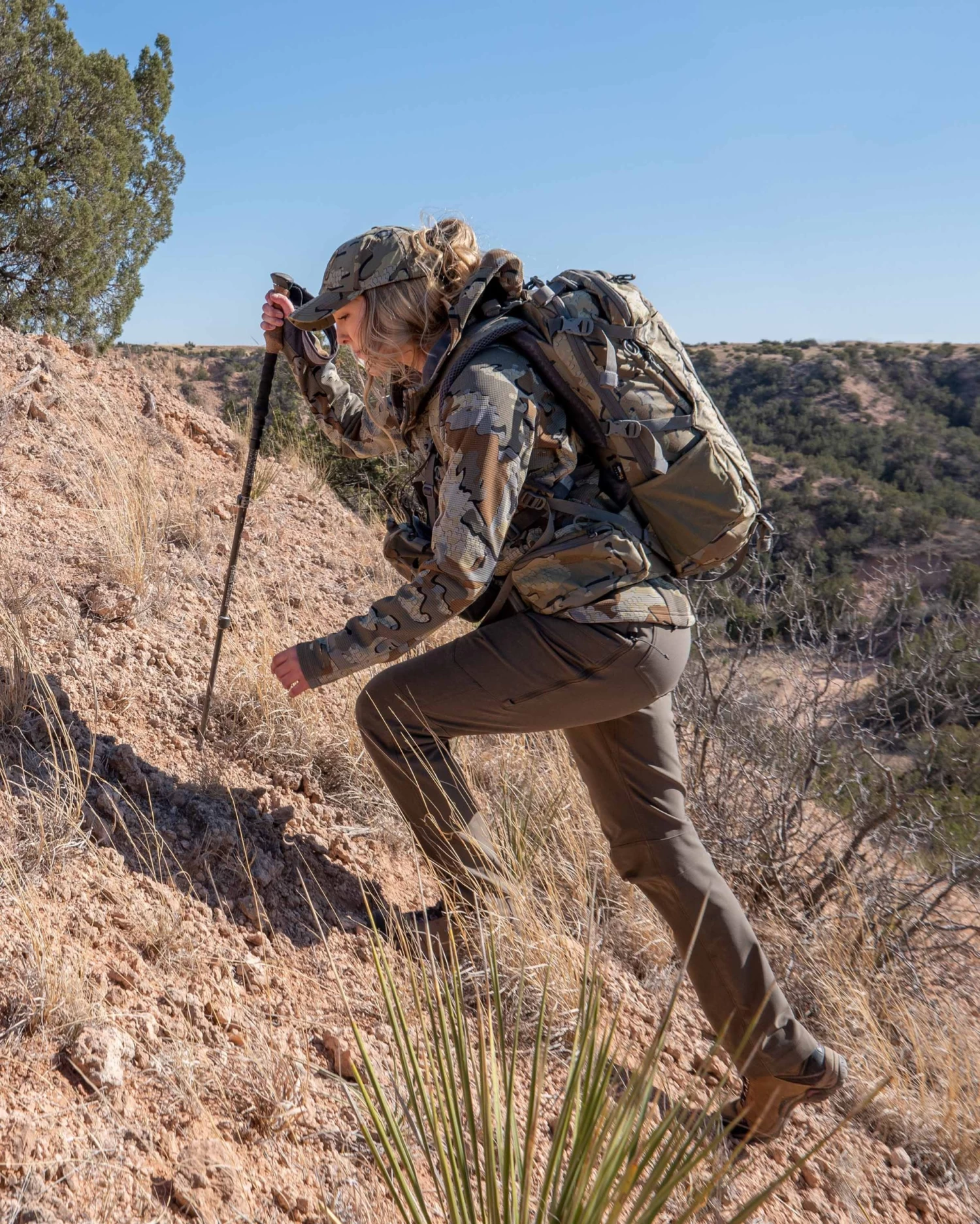 Kuiu Women's Attack Pant | Ash - Image 3