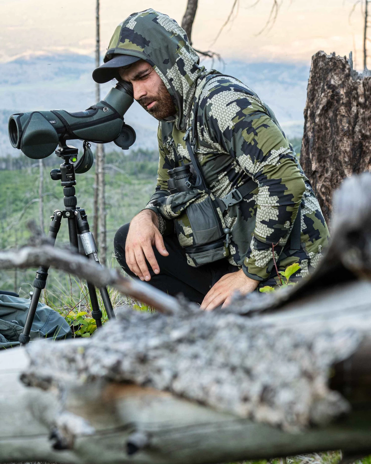 Kuiu Gila LS Hoodie | Khaki - Image 9