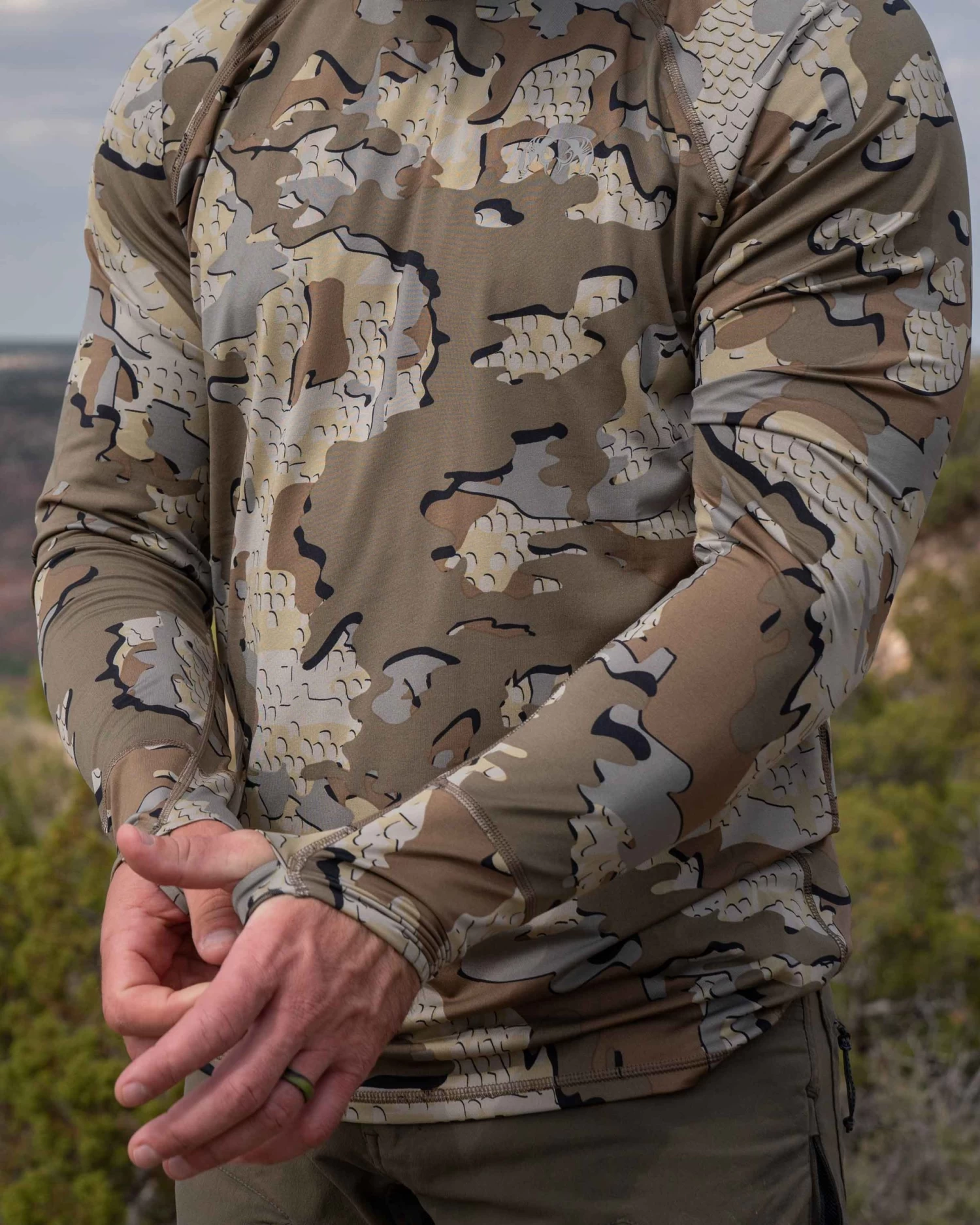 Kuiu Gila LS Crew | Black - Image 4