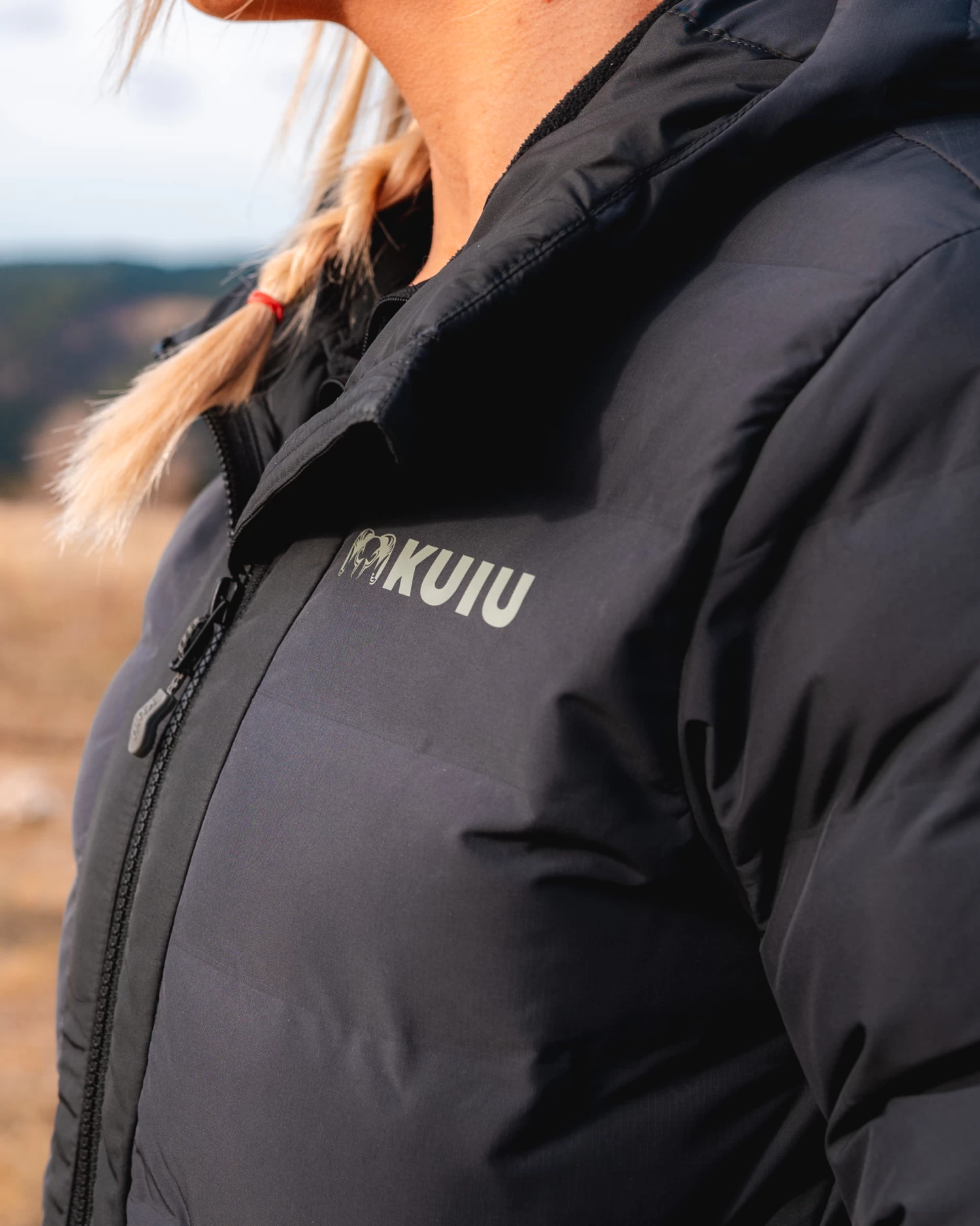 Kuiu Women's Elements Hooded Jacket | Ash - Image 7